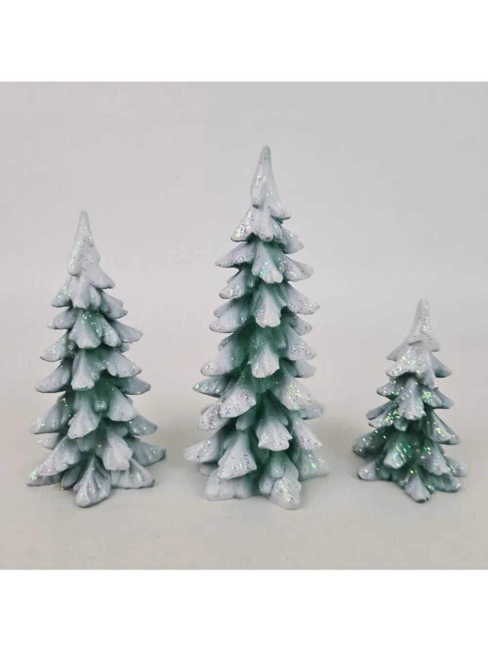 Department 56 Village Wintergreen Pines Set Of 3 Christmas Accessories 52660